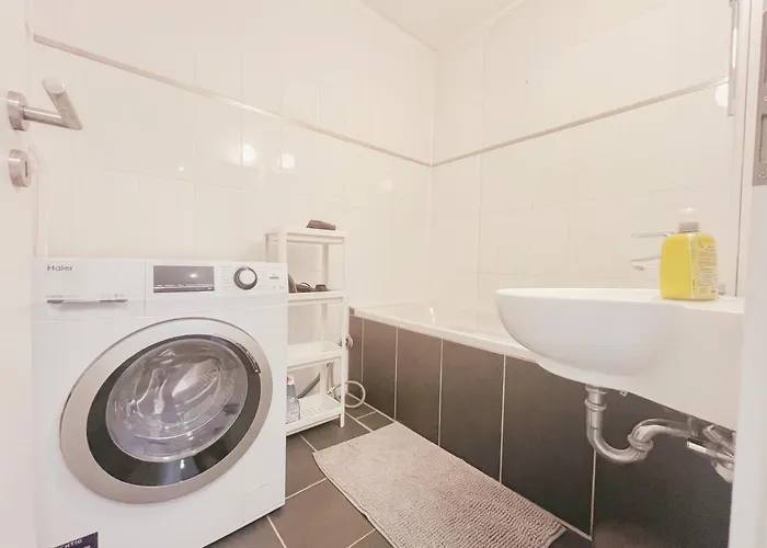 Apartamento Home4now Dor03 Monteursunterkunft In I 3 Schlafzimmer Fuer 6 Personen I Kueche I Smarttv I Wifi Dormagen